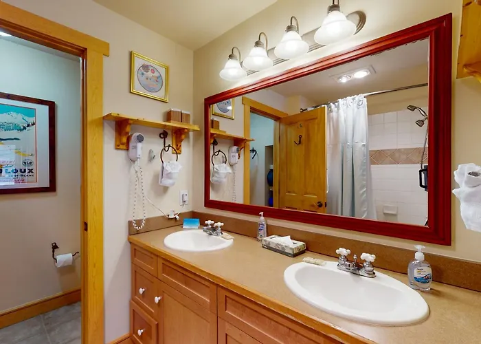 Copper Springs Apartment *
