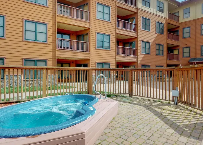 Copper Springs Apartment *